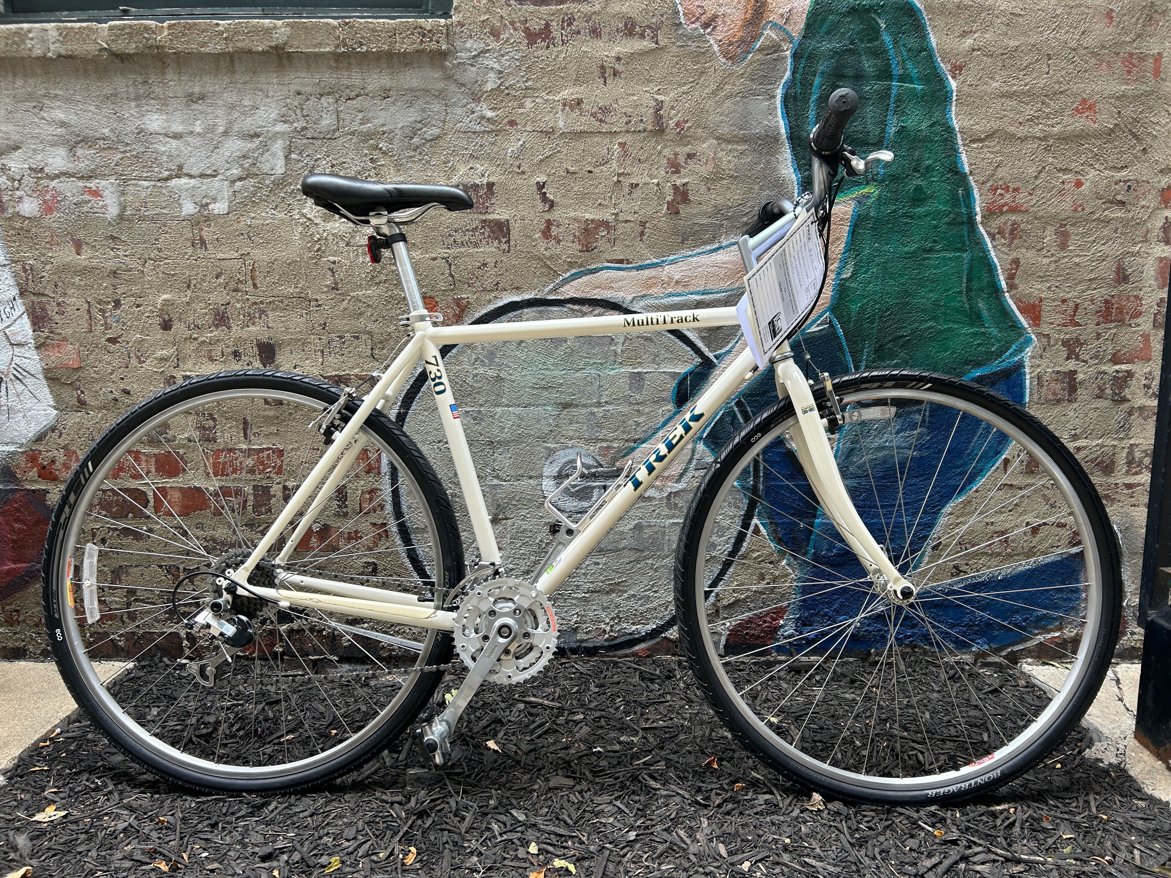 Trek 730 White 21”