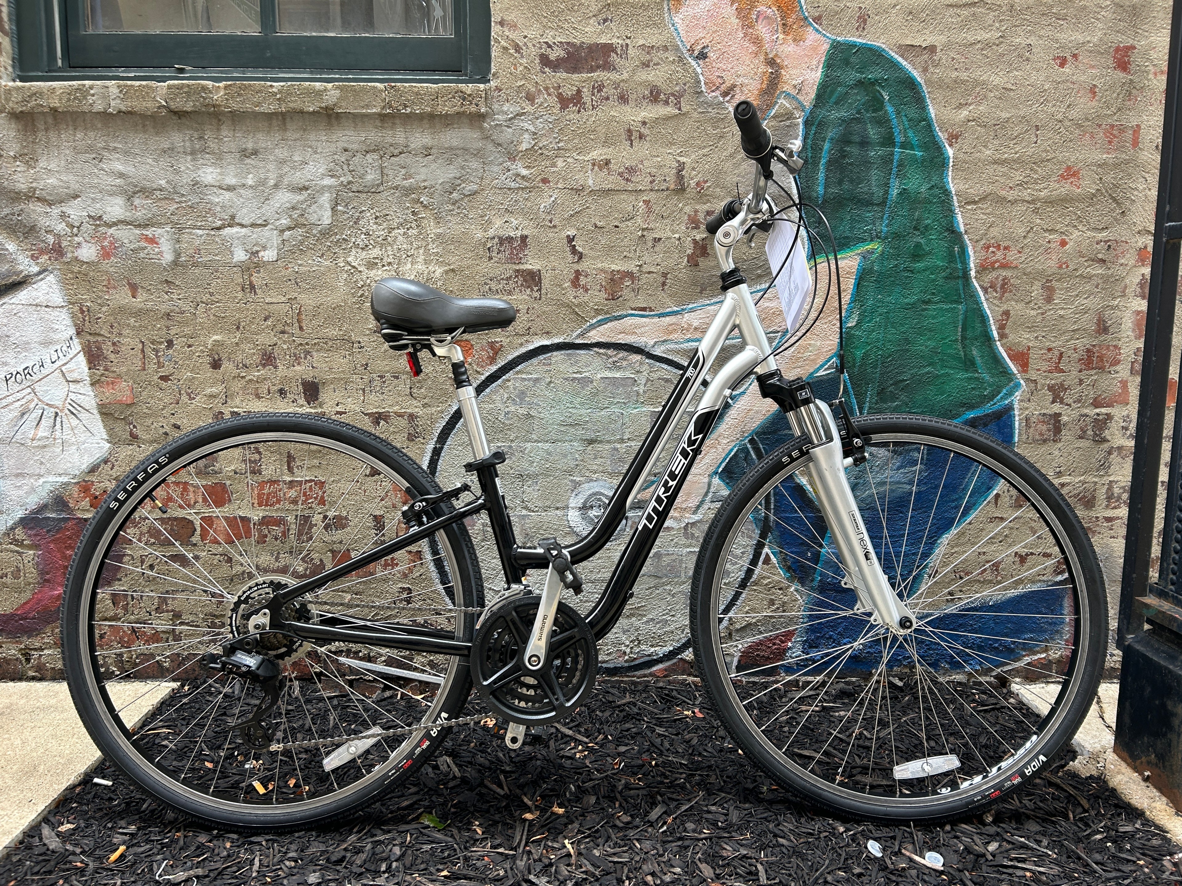 Trek 7100 Black/Silver 13.5”