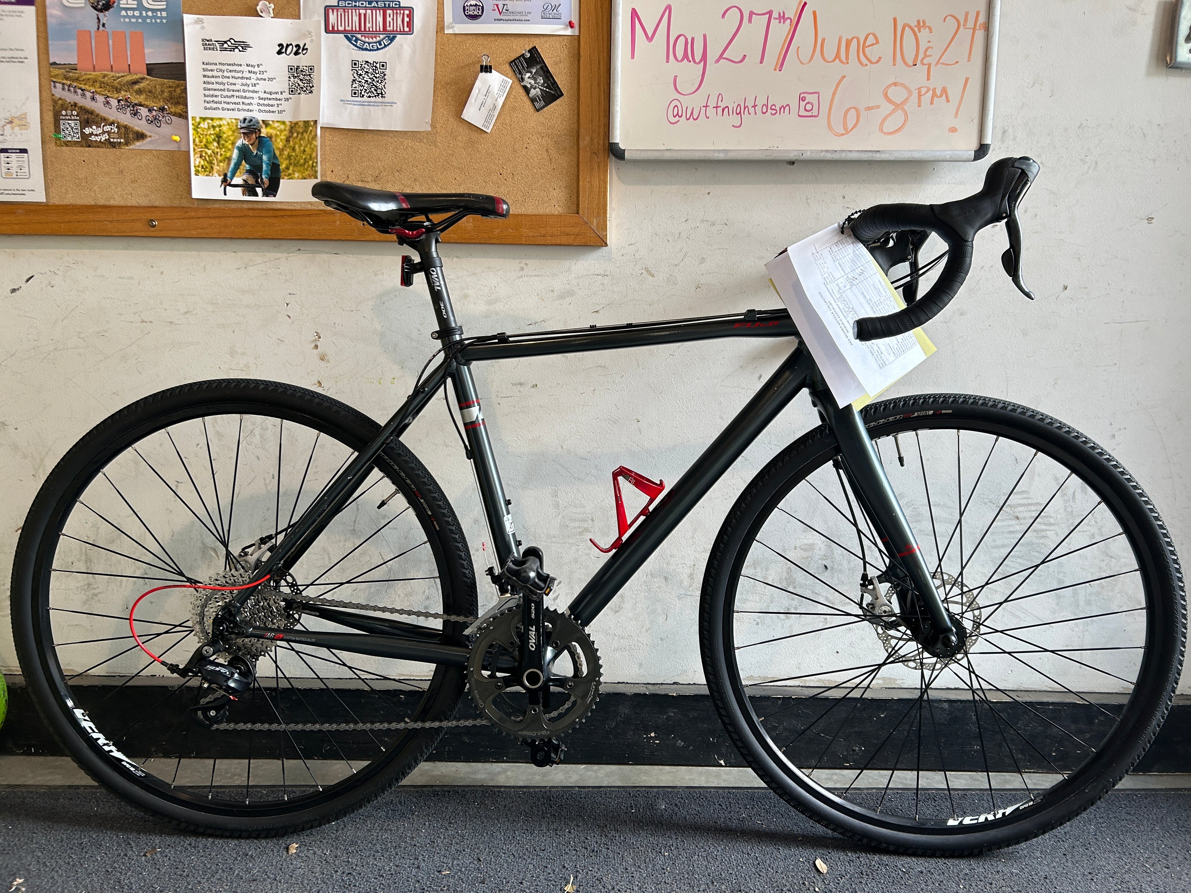 Fuji Tread Grey 53cm