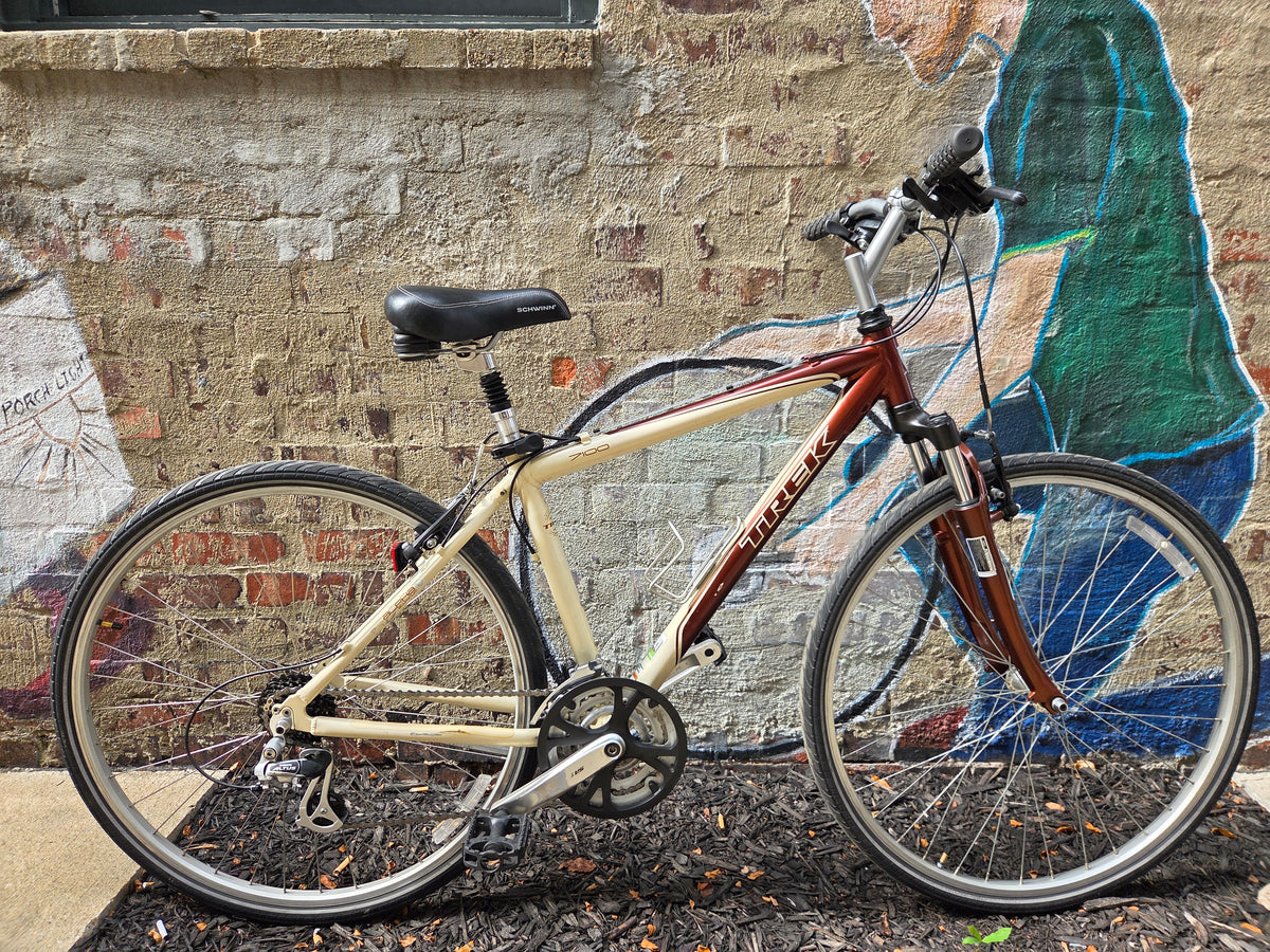 TREK 7100 CREAM/TAN 17.5"