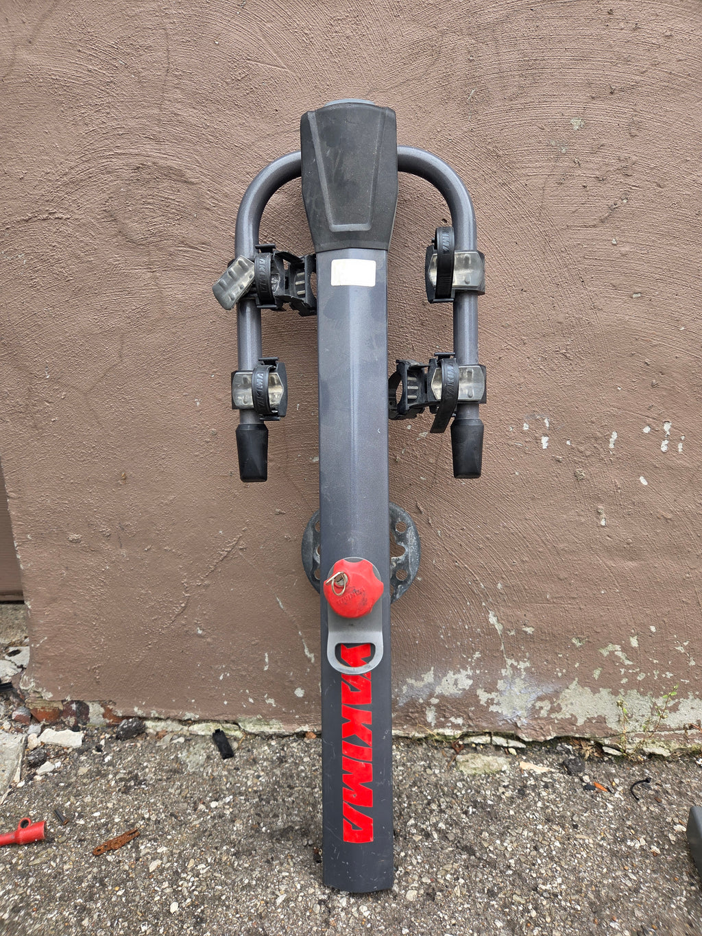 Yakima 2-Bike Hanging Spare Tire-Mounted Rack *Broken but Functional Key*