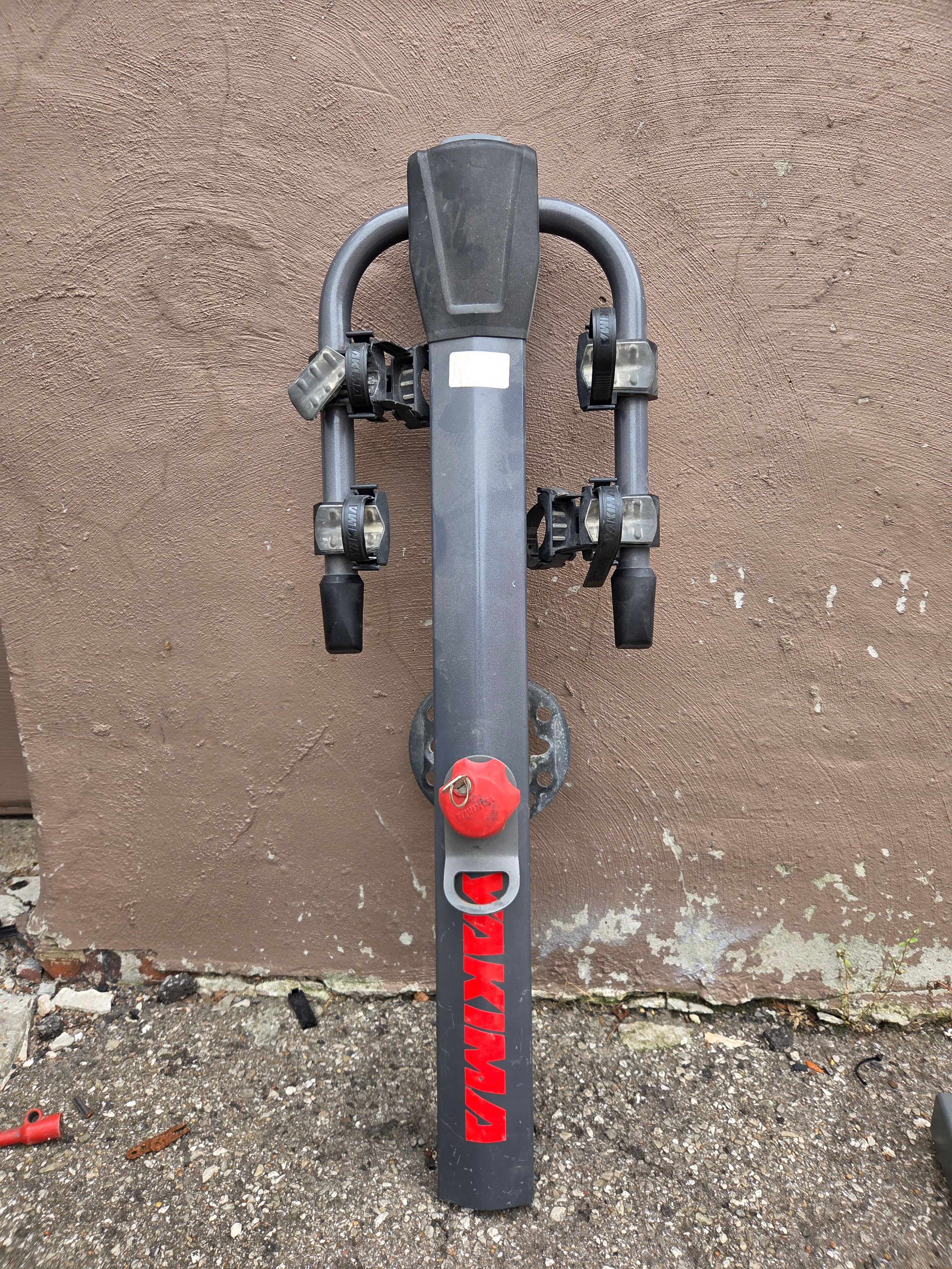 Yakima 2-Bike Hanging Spare Tire-Mounted Rack *Broken but Functional Key*